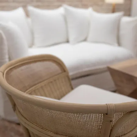 P Santa Clara Boutique By Sojo